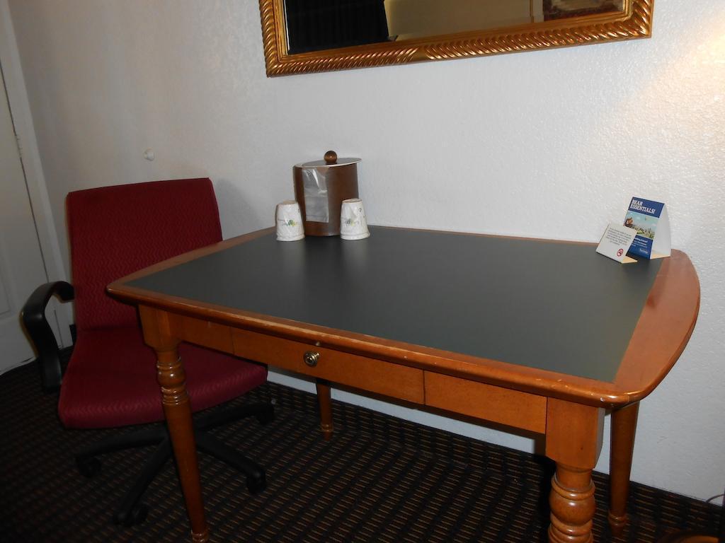 Rodeway Inn Phoenix North I-17 Zewnętrze zdjęcie