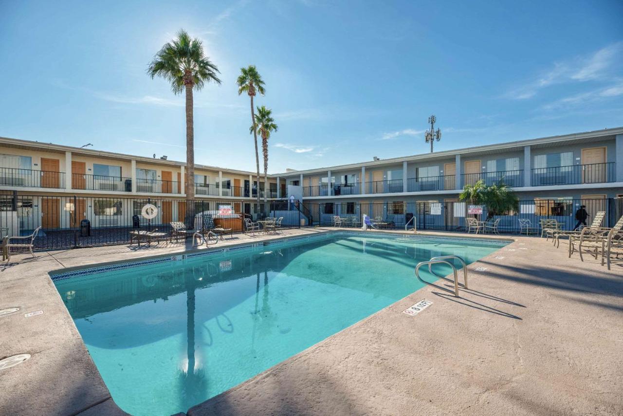 Rodeway Inn Phoenix North I-17 Zewnętrze zdjęcie