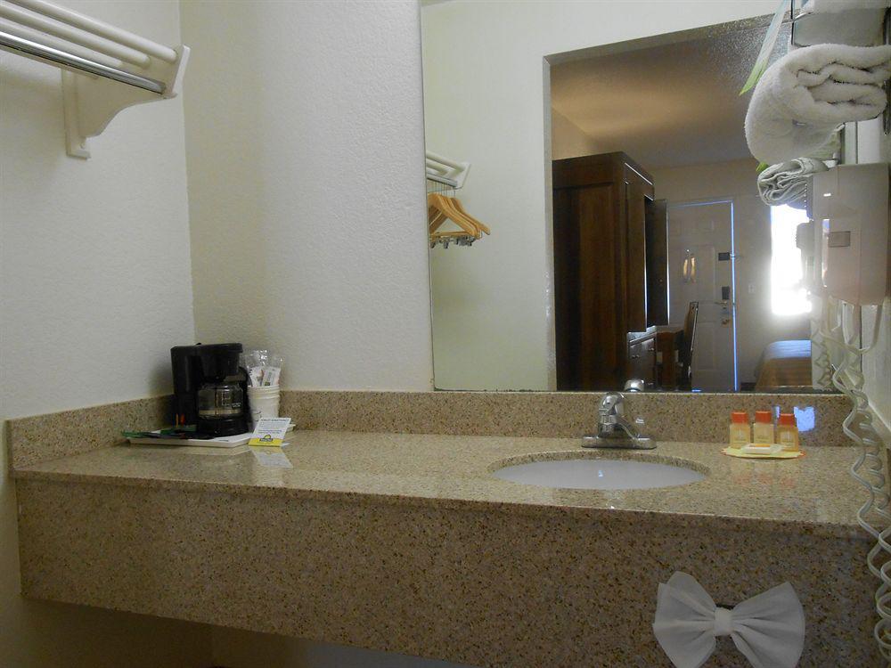 Rodeway Inn Phoenix North I-17 Zewnętrze zdjęcie
